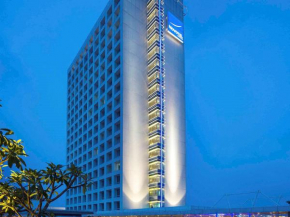 Отель Novotel Tangerang  Тангеранг